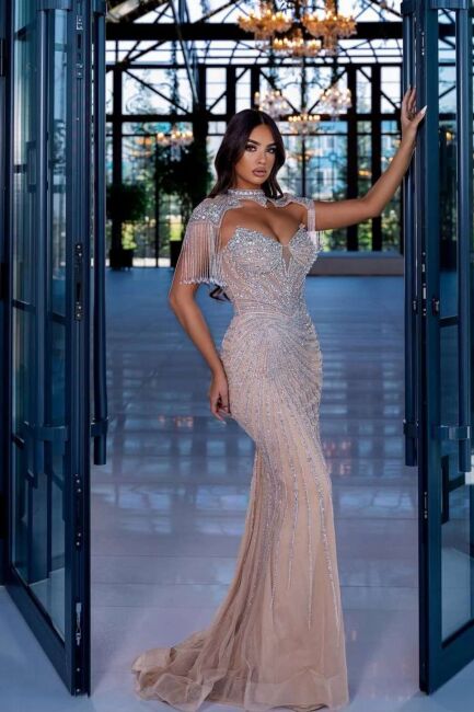 Bej Straplez İşlemeli Boyun Aksesuarlı İthal Balık Abiye Elbise 62 - DRESSİNG ROOM