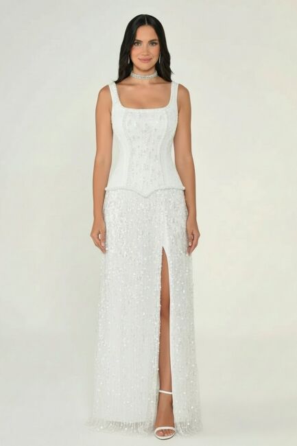 Beyaz Kare Yaka Önden Yırtmaçlı Payet Uzun Abiye Elbise 17 - ALFABETA