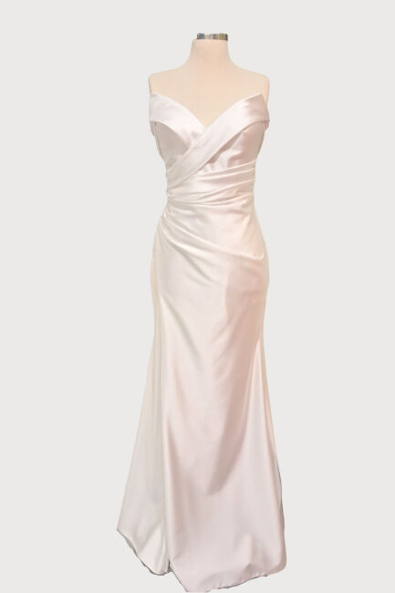 Beyaz Straplez Sivri Yaka Drapeli Yırtmaçlı Saten Abiye Elbise 42 - MAXRA GOVANA