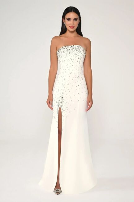 Beyaz Straplez Taş İşlemeli Yırtmaçlı Krep Abiye Elbise 85 - ALFABETA