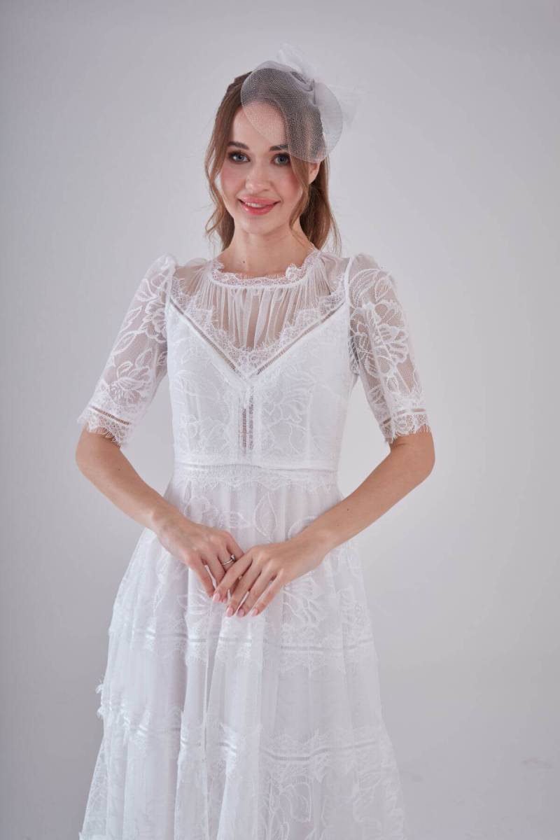 Beyaz Yarım Kol Dantelli Midi Elbise - 3