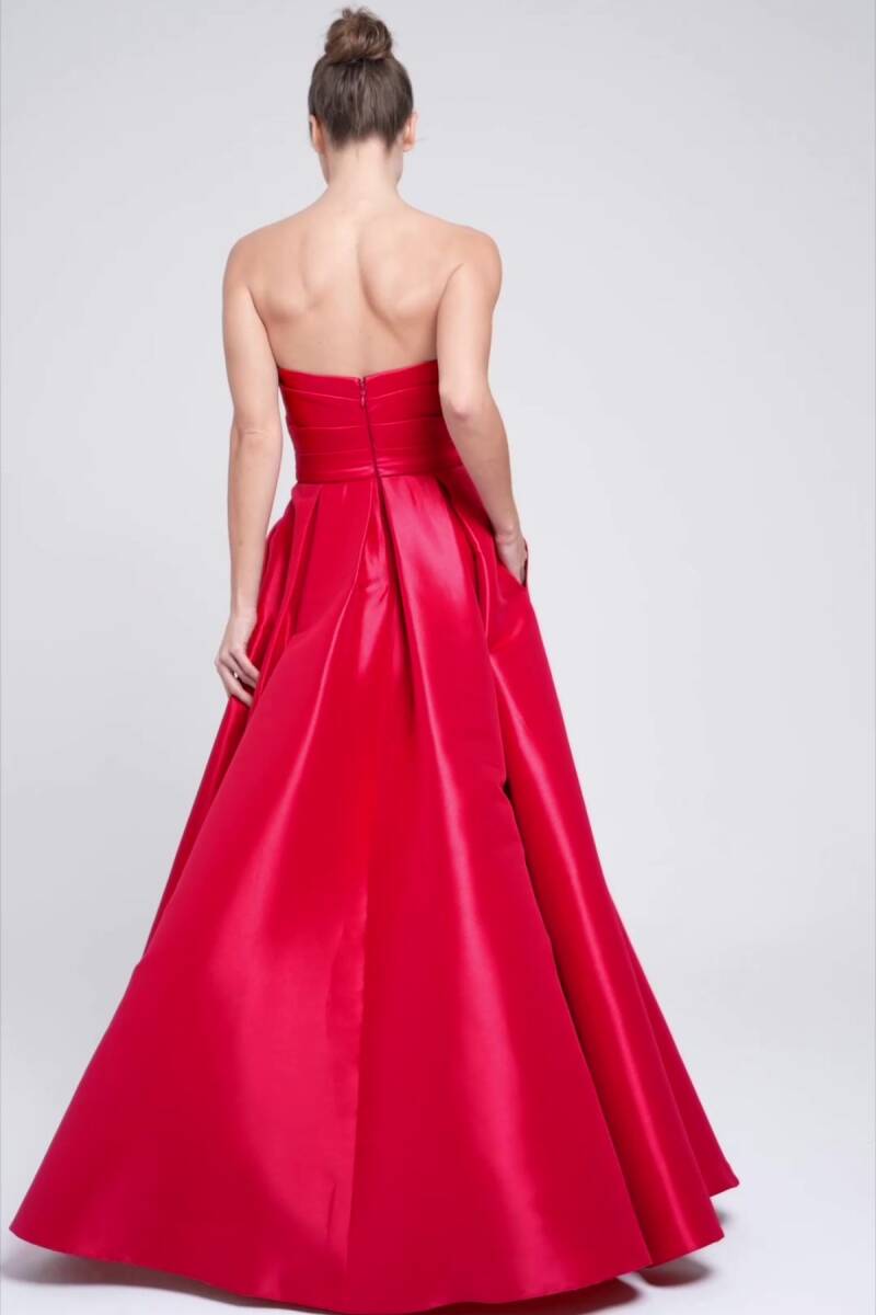 Décollette taffeta evening dress with red pointed collar pockets 50 - 3