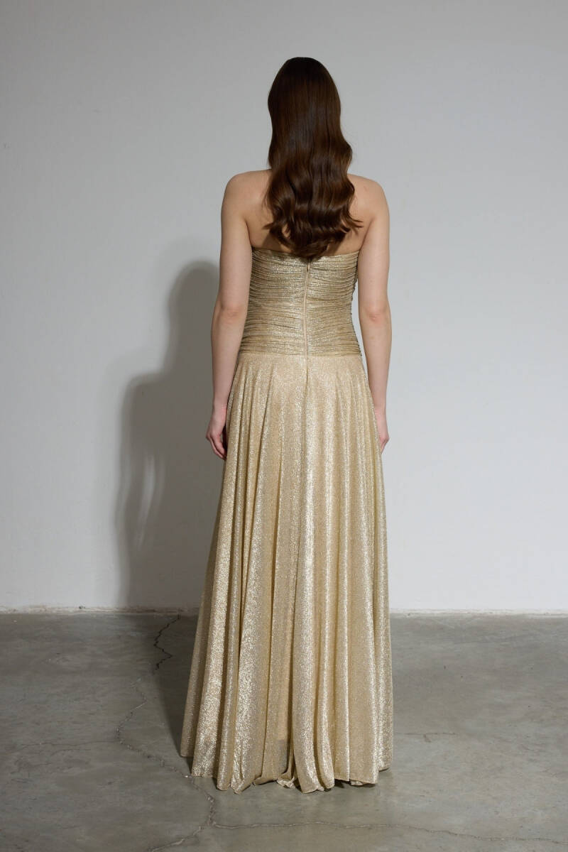 Gold Straplez Drapeli Kloş Parlak Kumaş Abiye Elbise 24 - 5