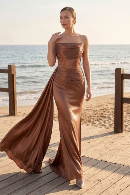 Kahve Sivri Yaka Drapeli Yan Kuyruklu Abiye Elbise 24 - 2