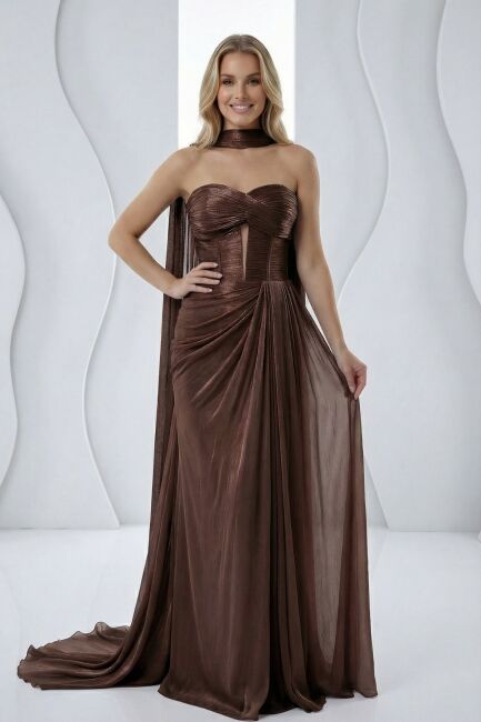 Kahve Straplez Drapeli Parlak Kumaş İthal Abiye Elbise 31 - SERABELLA