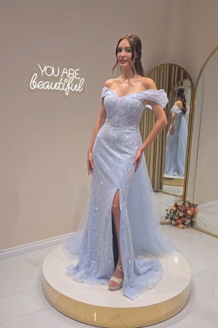 Mavi Kayık Yaka Kuyruklu İşlemeli Yırtmaçlı Abiye Elbise 51 - SERABELLA