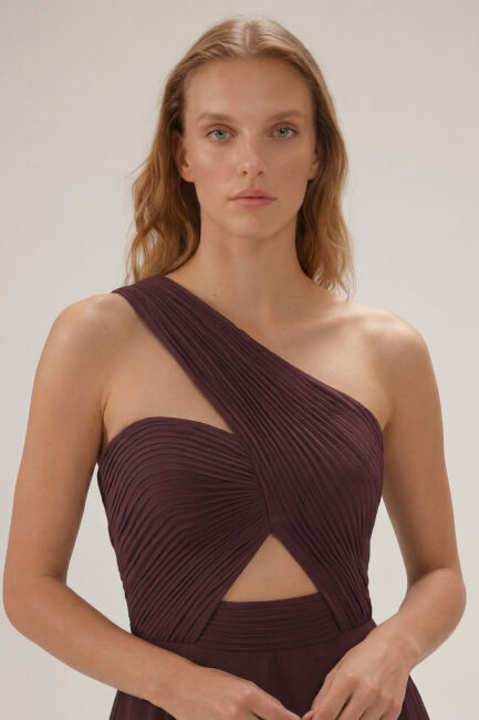 Mürdüm Tek Omuz Drapeli Yırtmaçlı Abiye Elbise 99 - 2