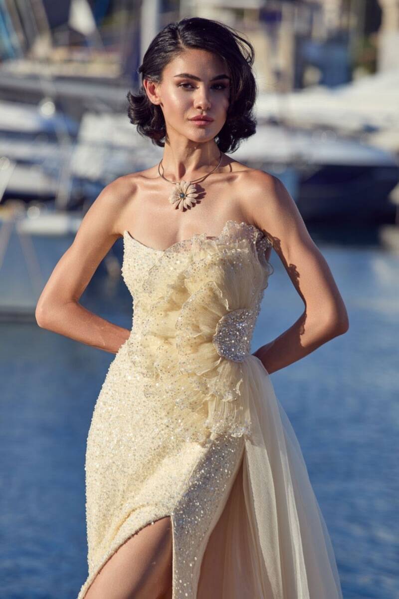 Şampanya Straplez Göğsü Büzgülü Payetli Yırtmaçlı Balık Abiye Elbise 08 - 2