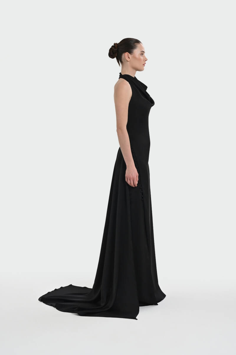 Siyah Degaje Yaka Yan Kuyruklu Düğmeli Yırtmaçlı Abiye Elbise 64 - 3