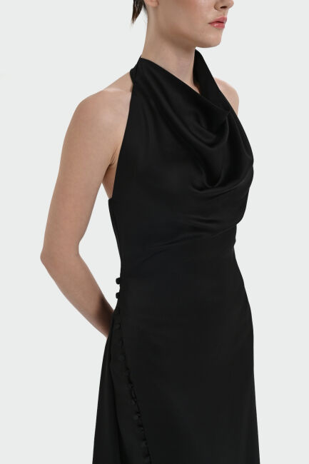 Siyah Degaje Yaka Yan Kuyruklu Düğmeli Yırtmaçlı Abiye Elbise 64 - 4