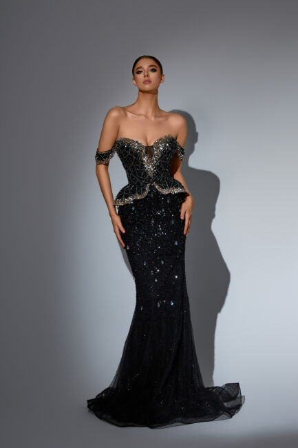 Siyah Düşük Kollu Gepiyerli İşlemeli İthal Abiye Elbise 28 - DRESSİNG ROOM