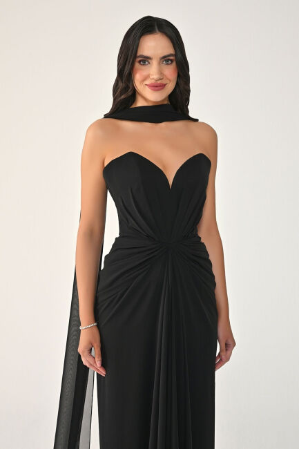 Siyah Kalp Yaka Drapeli Yırtmaçlı Şifon Abiye Elbise 07 - 3