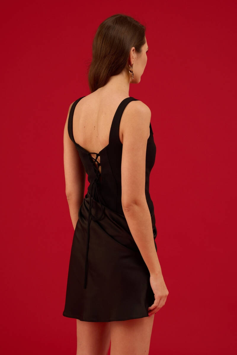 Siyah Kare Yaka Kalın Askı Drapeli Mini Elbise 20 - 4