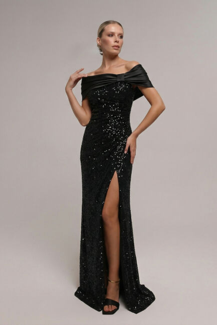 Siyah Saten Fiyonk Yakalı Drapeli Yırtmaçlı Simli Büyük Beden Abiye 95 - ŞEREF VURAL