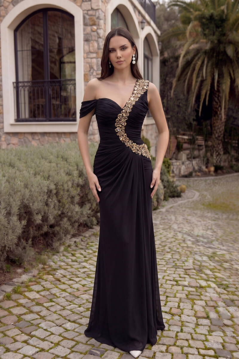 Siyah Tek Omuz Düşük Kol Drapeli Taşlı Abiye Elbise 92 - 3