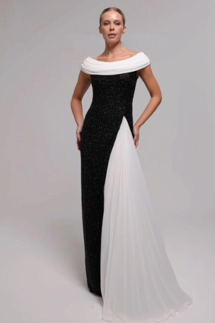 SiyahBeyaz Kayık Yaka Omuzu Taşlı Yırtmaçlı Pliseli Büyük Beden Abiye Elbise 96 - ŞEREF VURAL