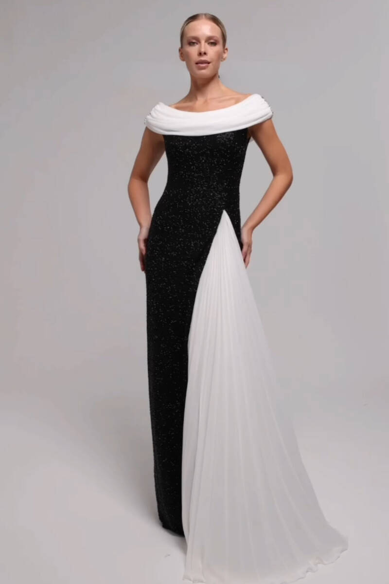 SiyahBeyaz Kayık Yaka Omuzu Taşlı Yırtmaçlı Pliseli Büyük Beden Abiye Elbise 96 - 1