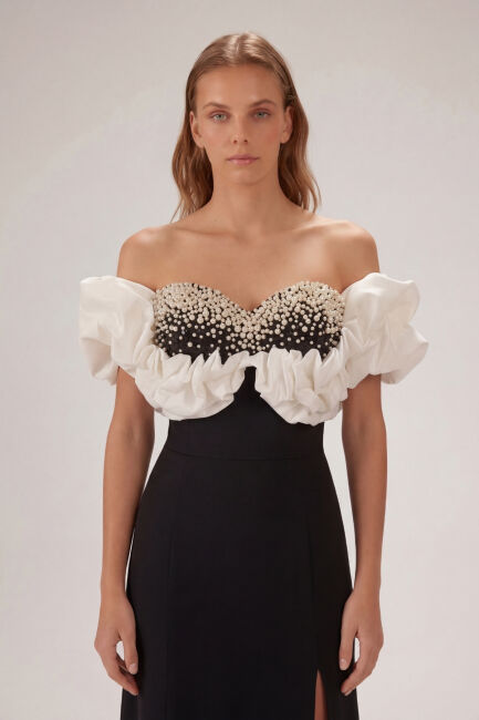 SiyahBeyaz Madonna Yaka Göğüs İncili Yırtmaçlı Büyük Beden Abiye Elbise 61 - 2