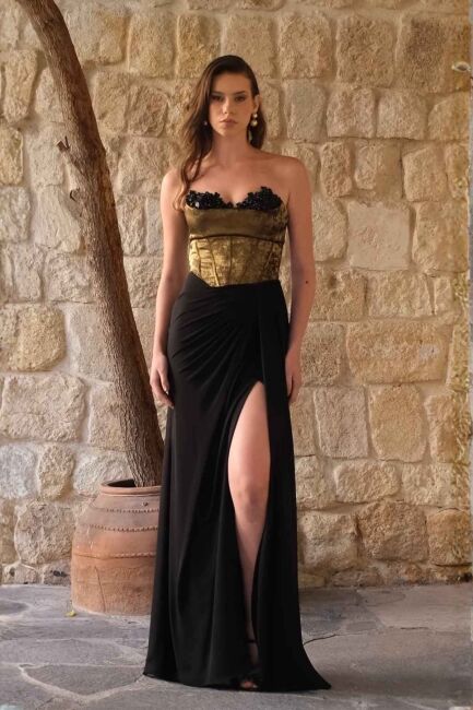 SiyahGold Korsajlı Gögsü İşlemeli Sırtı İpli Drapeli Yırtmaçlı Balıki Abiye Elbise 71 - 2